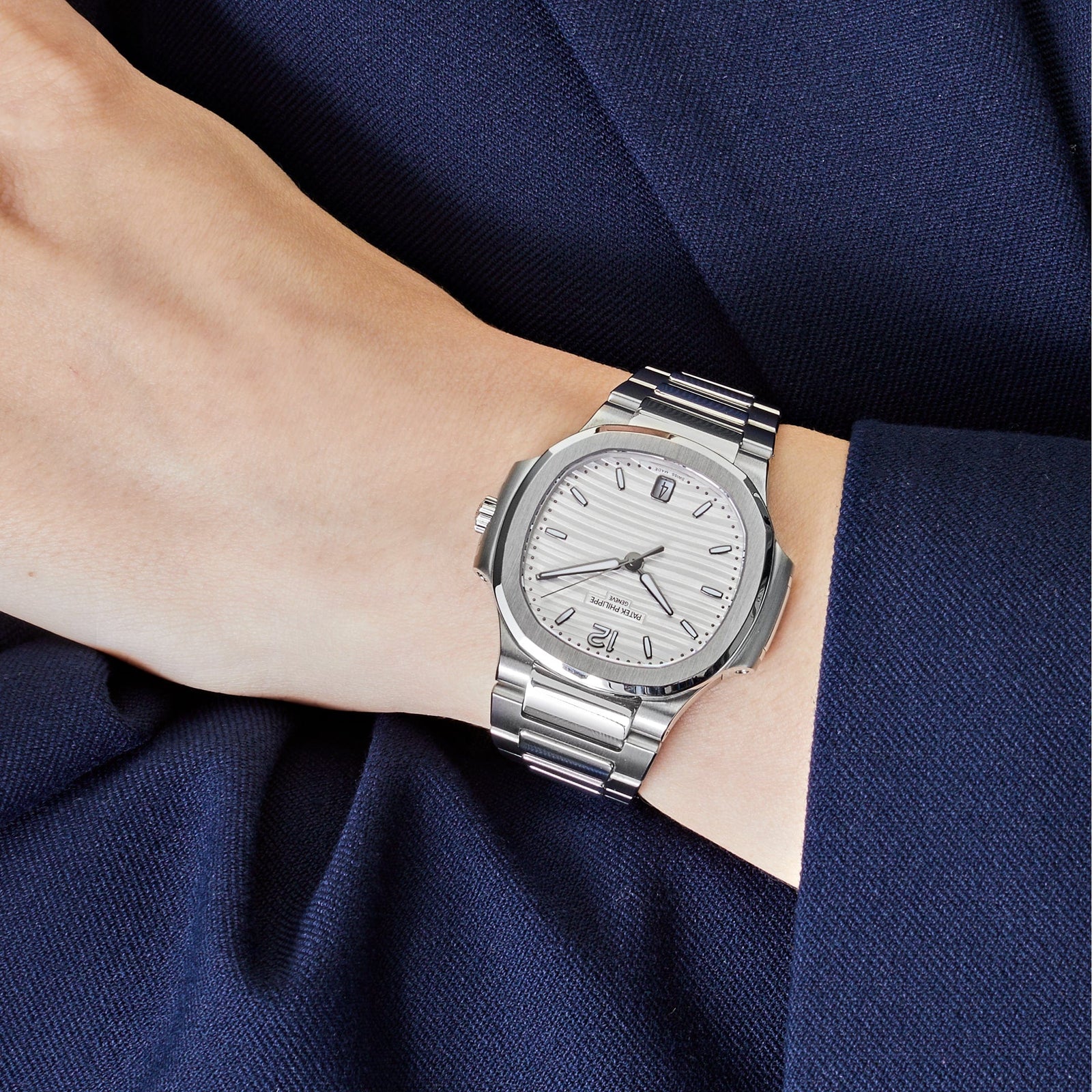 Patek Philippe Nautilus 7118/1A-010 Ladies
