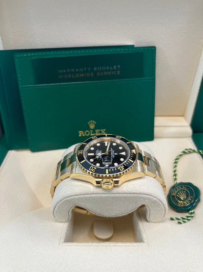 Rolex Submariner Yellow Gold Black